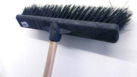 VASSOURAO GARI NYLON REF. 40CM C/CABO 28MM ref. 021474