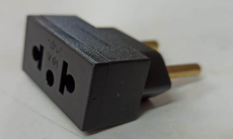 PINO ADAPTADOR 2P+T COMPACTO 10A PRETO ref. 024391