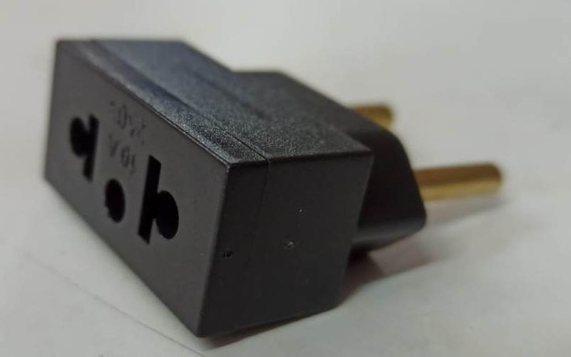 PINO ADAPTADOR 2P+T COMPACTO 10A PRETO ref. 024391