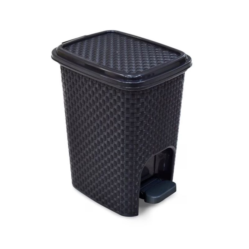 LIXEIRA PLASTICO 7 LITROS C/ PEDAL RATTAN PRETO ref. 025600