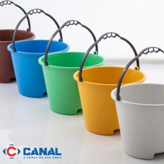 BALDE  PLASTICO 12LTRS COLORIDO ref. 024801