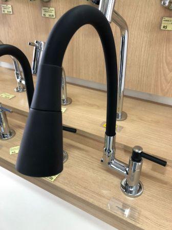 TORNEIRA 1/4V B.MOVEL MESA C34 3176 FLEX. SAIDA LAT. PTO ref. 1616