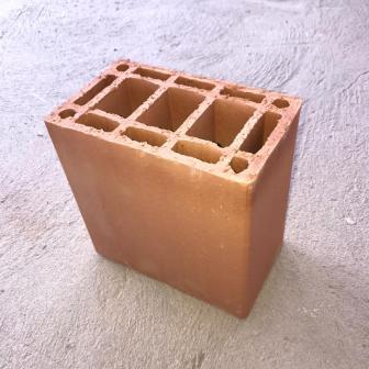 BLOCO CERAMICA VEDACAO 11,5 X19X19 1/2 ref. 021381