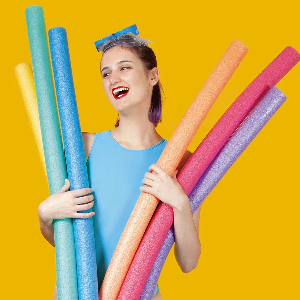 BOIA INFANTIL FLUTUADOR (MACARRAO) 1.60MT X 6CM ref. 025026