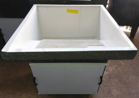 TANQUE C/PE AZULEJO C/GAB.C/PORTA AZULEIJO ref. 18.0084