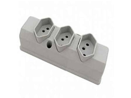 TOMADA BARRA 3-TRIPLA 2P+T *** 20A *** CZ ref. 021054