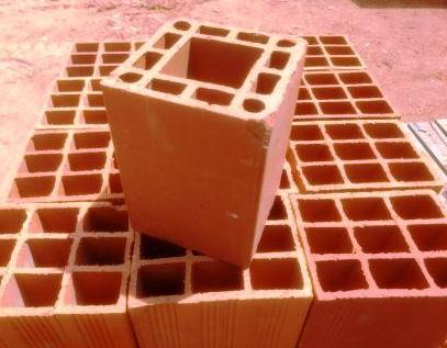 BLOCO CERAMICA ESTRUTURAL 14X19X14 1/2 ref. 021491