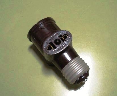 SOQUETE PLAST.E-27 BEIJAMIM + SOQUETE ref. 12.0200